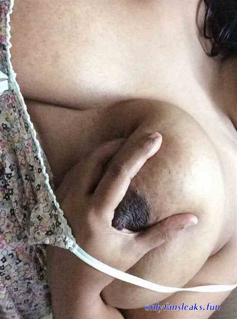butiful auntys nude boobs images