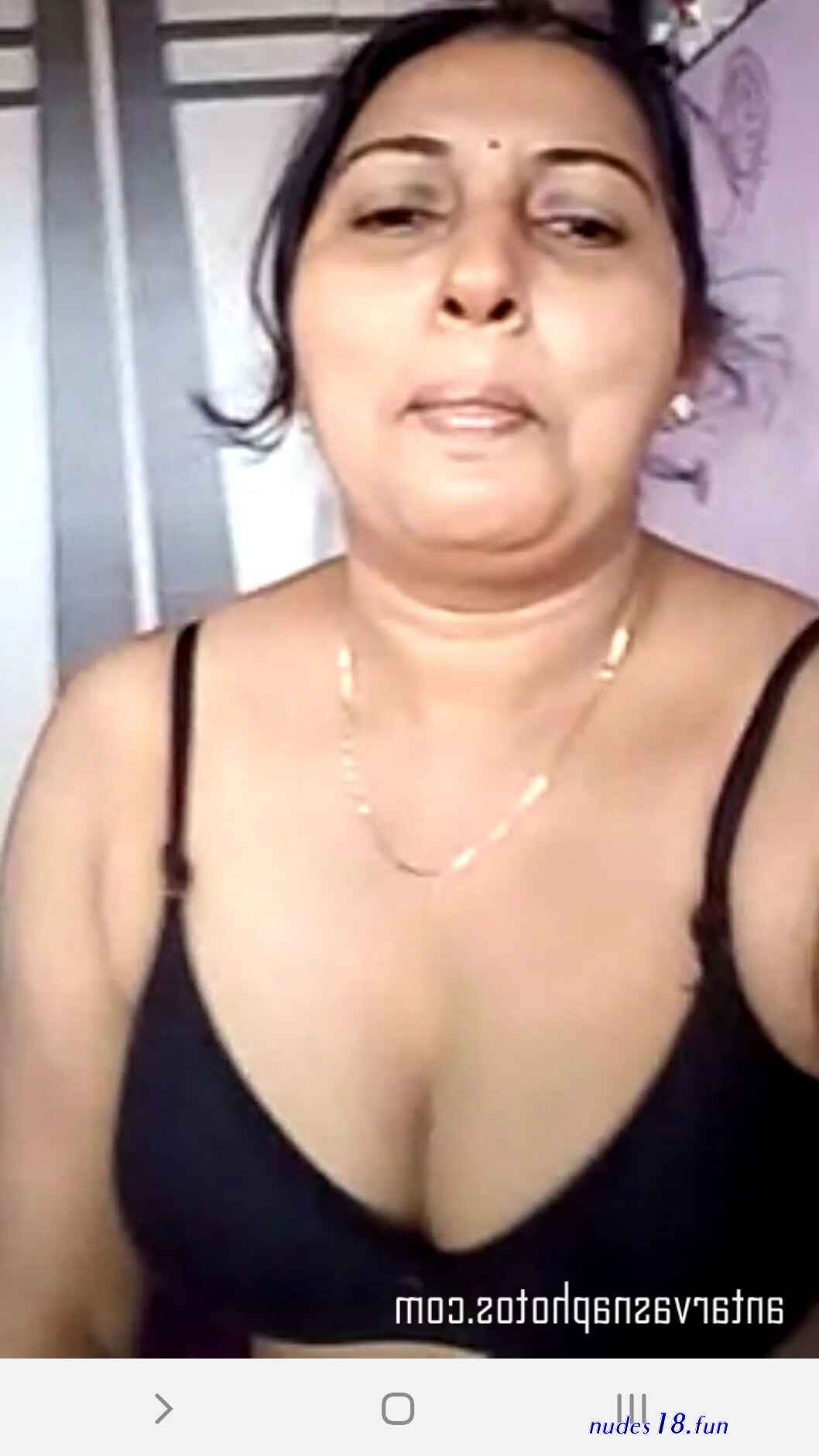 auntys nude selfi images