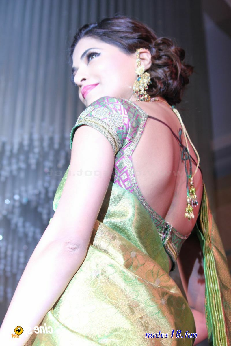 actress hot ass xossip image