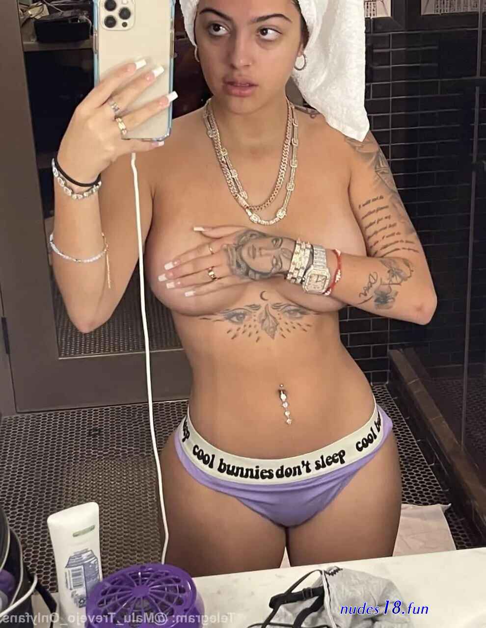 malu travejo nude
