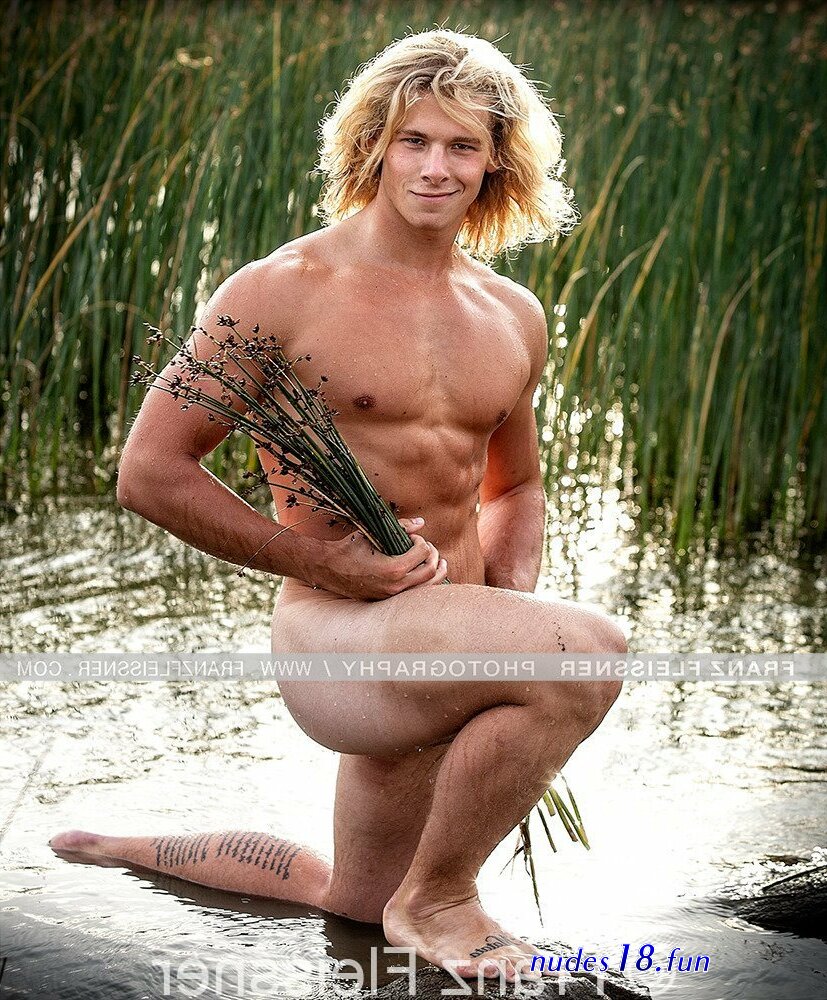 nude swedish model pic