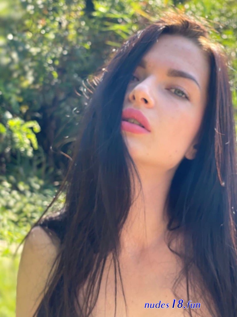polina savina photoshoot yoga nude