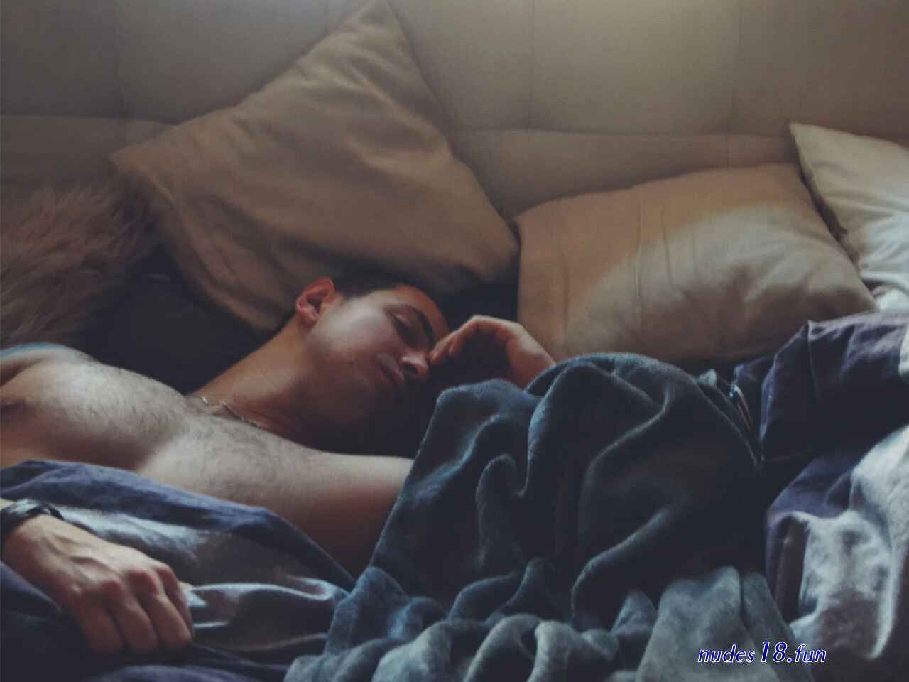 sleeping nude pix