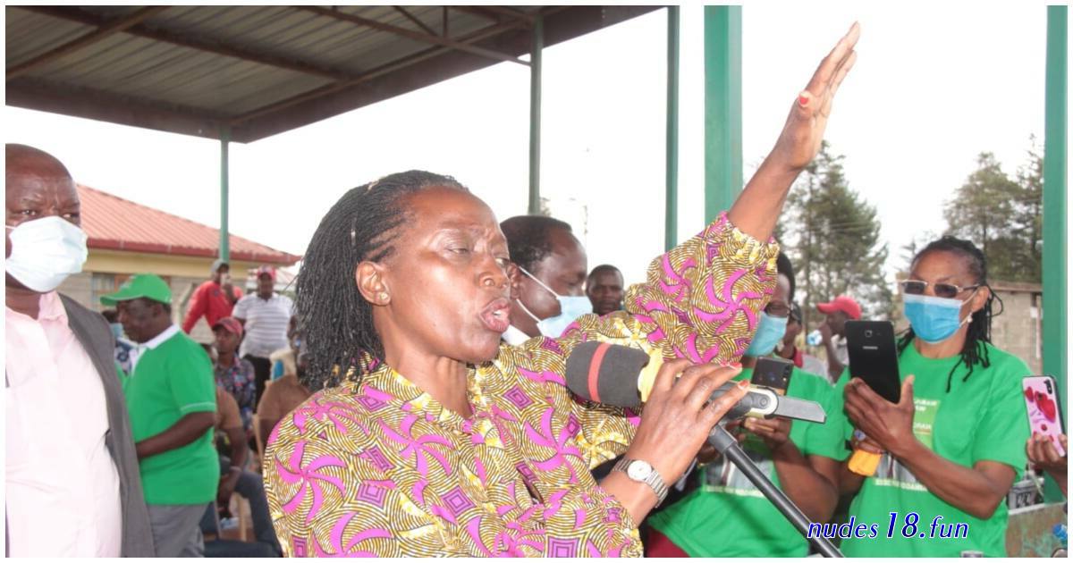 karua hottest pics