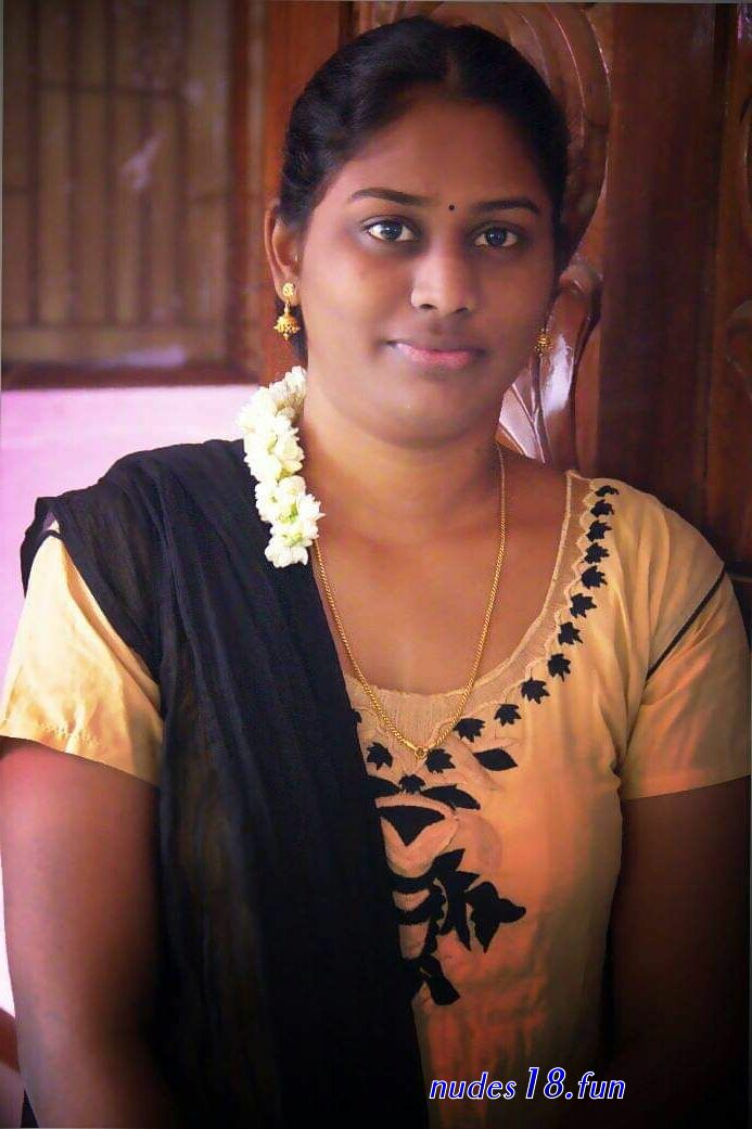 aunty koothi pic