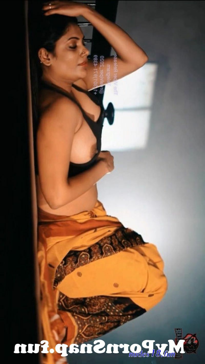 saree nude
