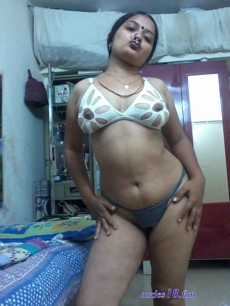 aurat..moti.gand.photo