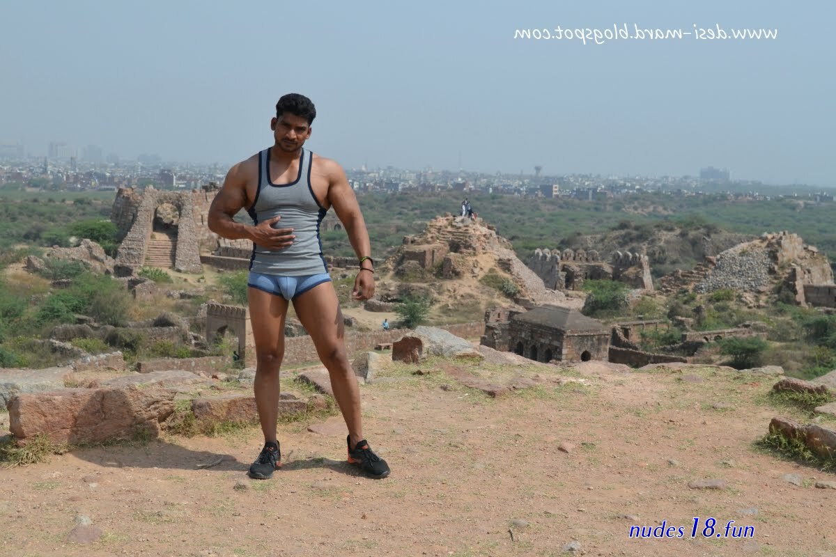 desi bulge pic