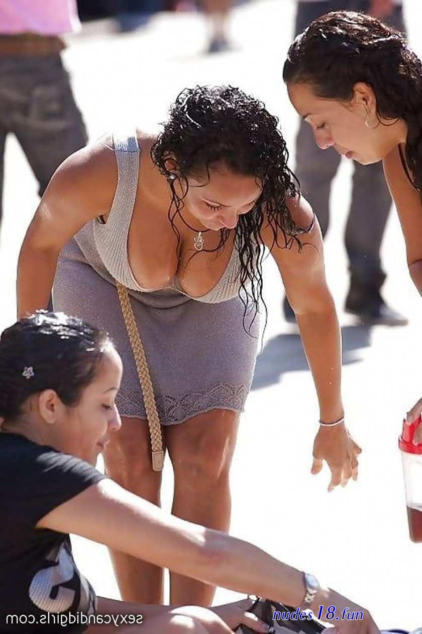 candid big tits women