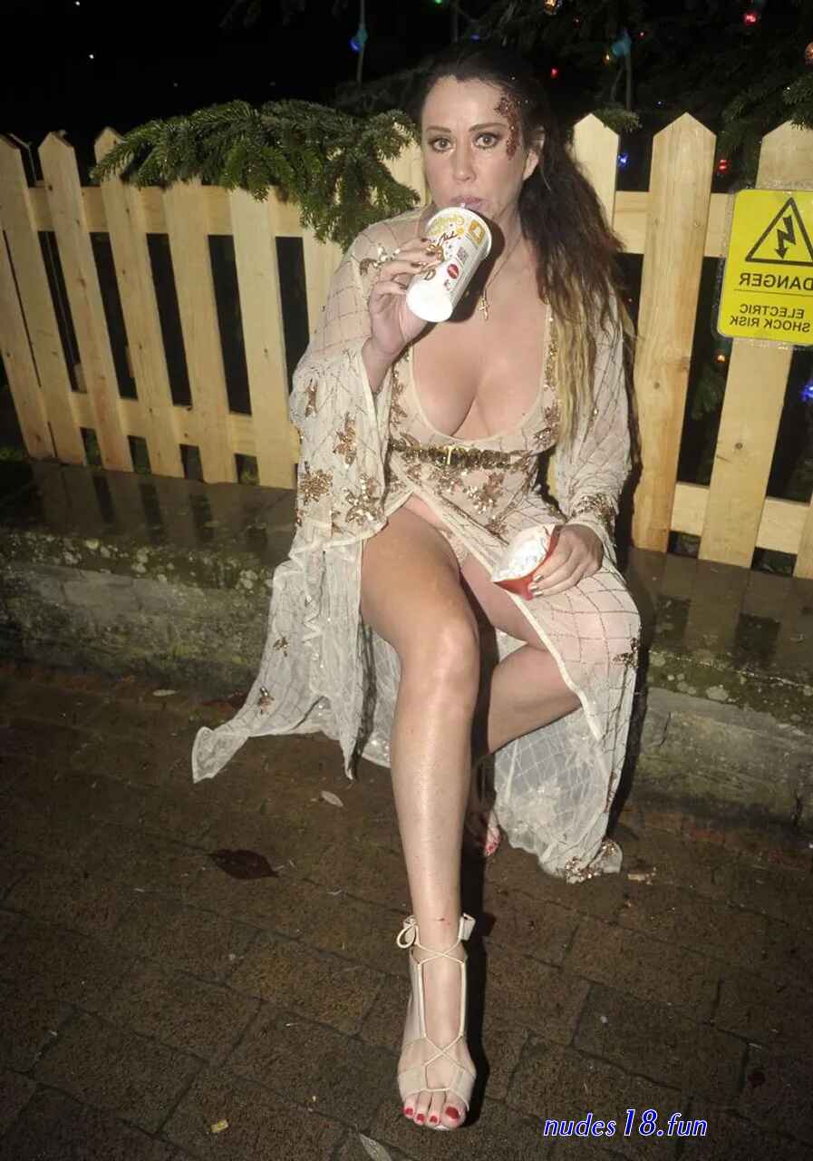 jennifer tilly upskirt pics