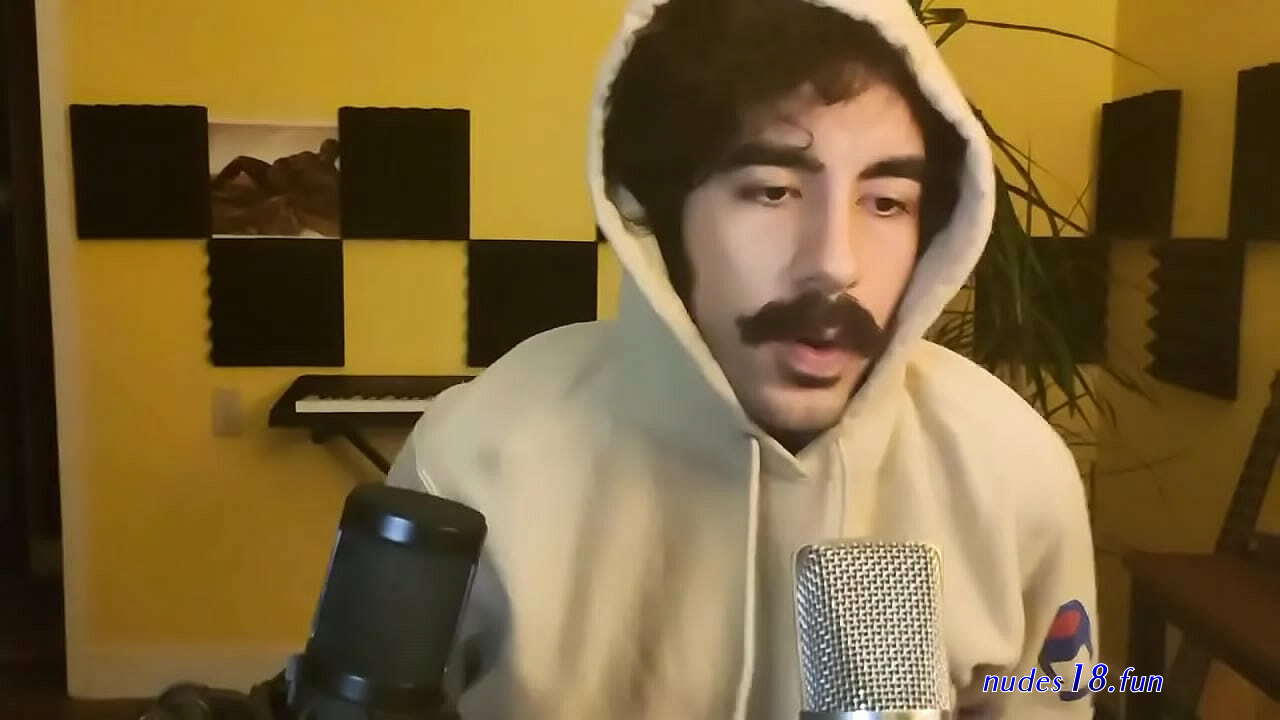 female pov autofellatio