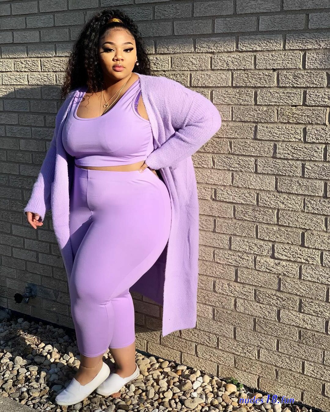 curves thick sugar mummy and mummies upskirt