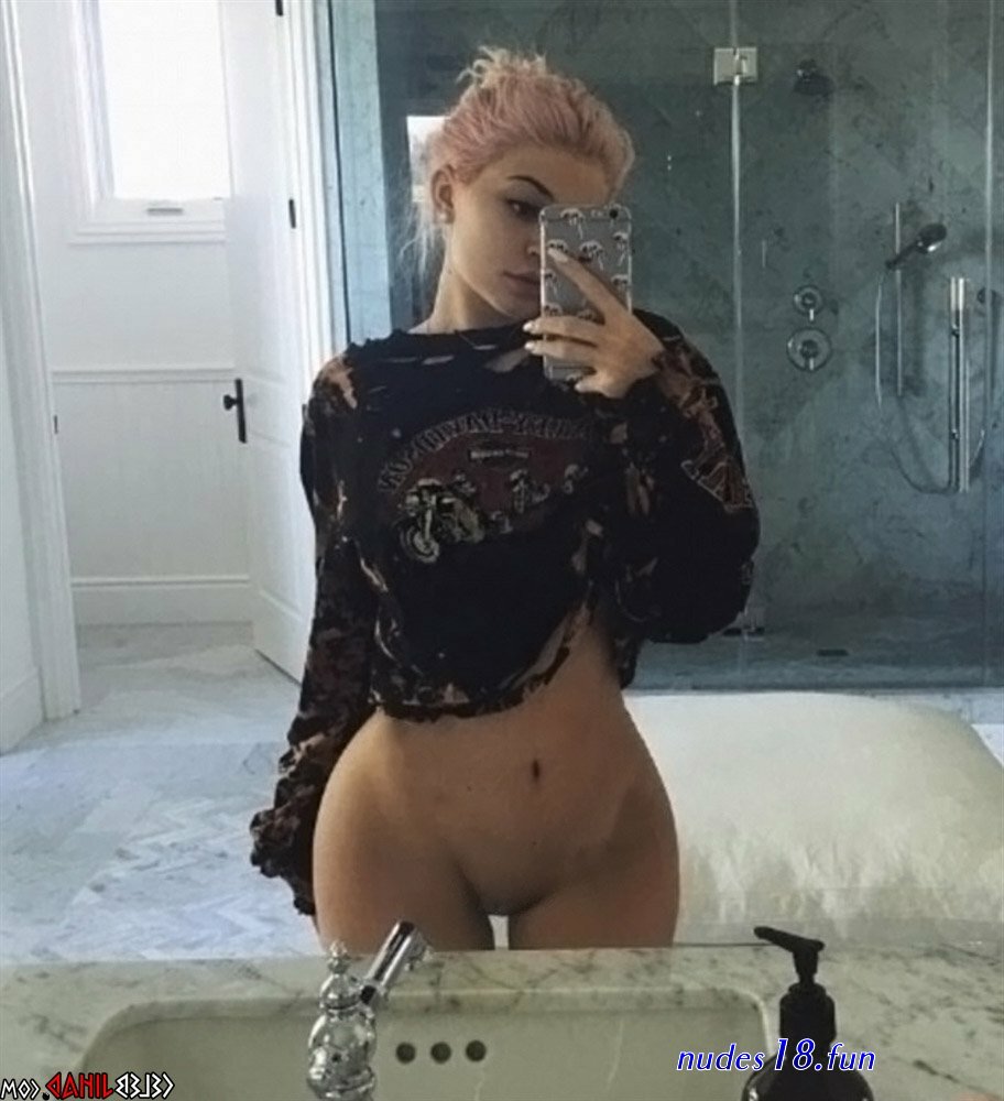 kylie jenner leak nude