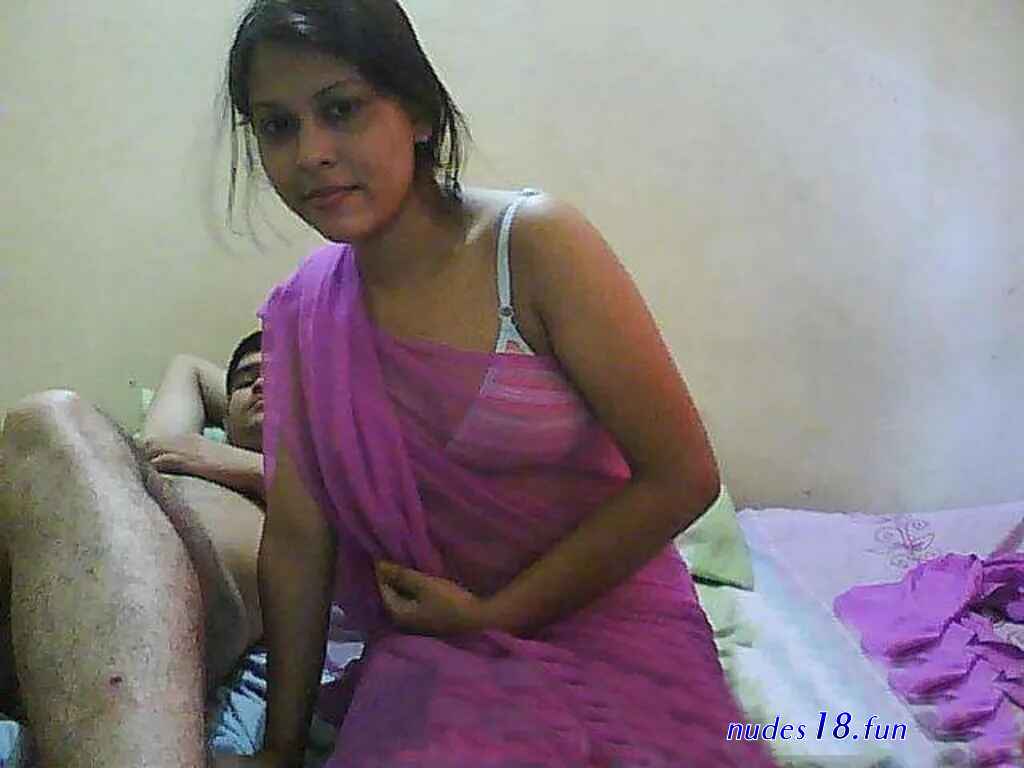 hot suganthi wet in saree nipple visible