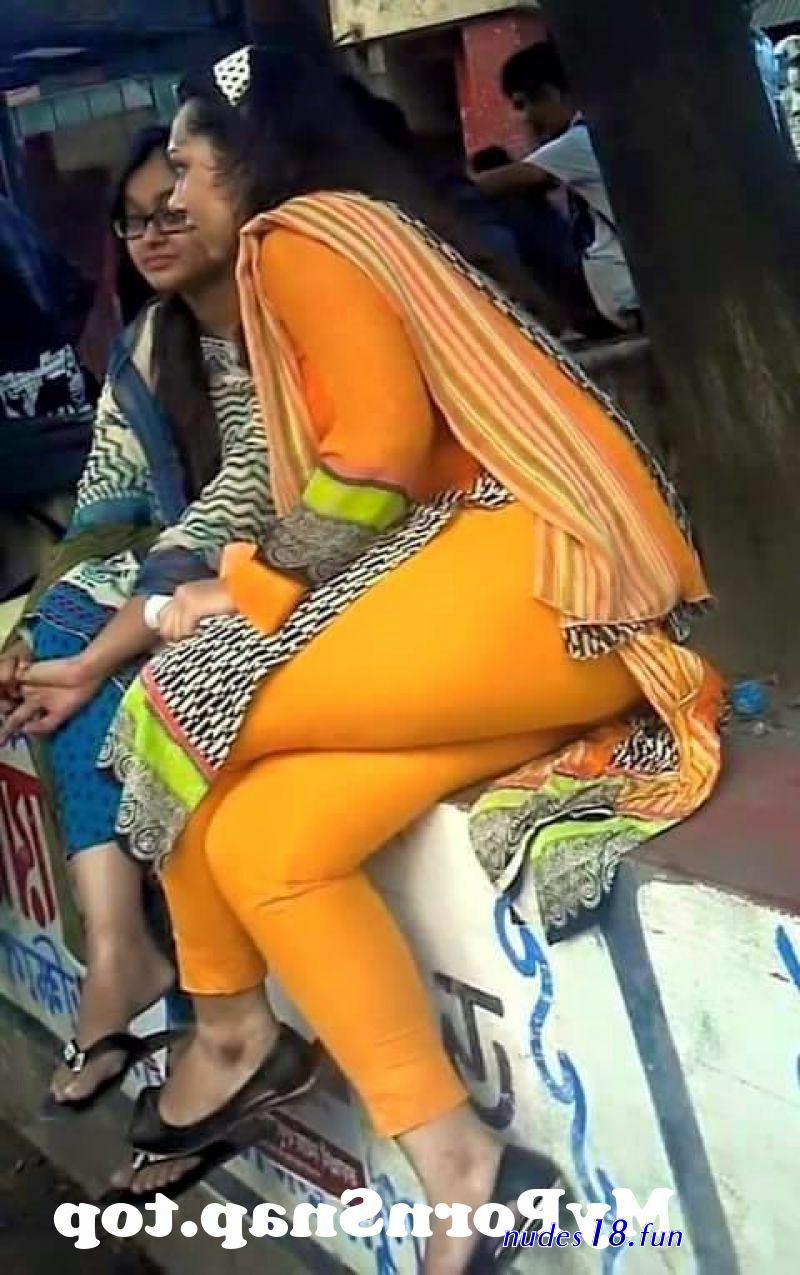 gaand photo in salwar