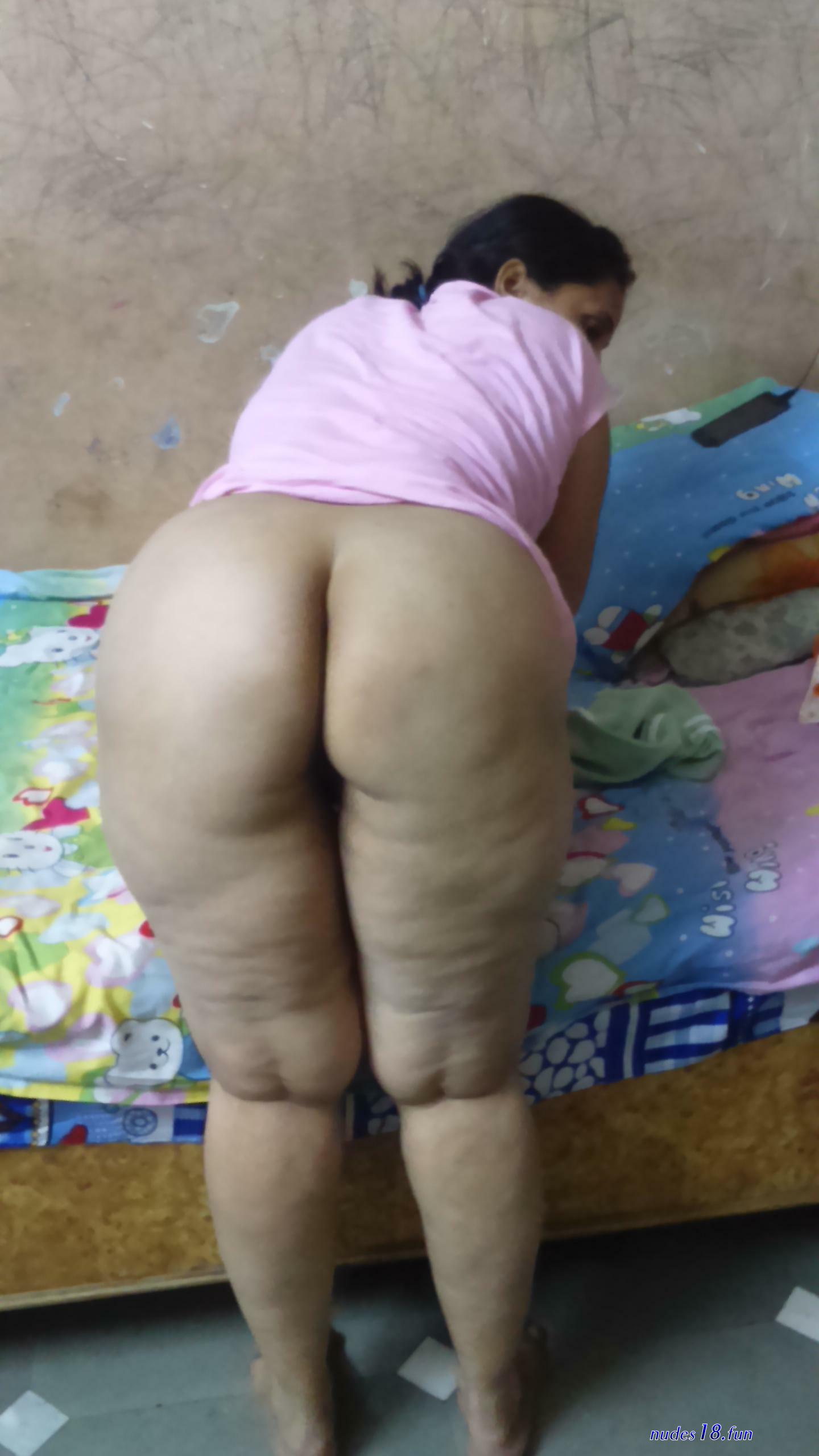 nangi gand image
