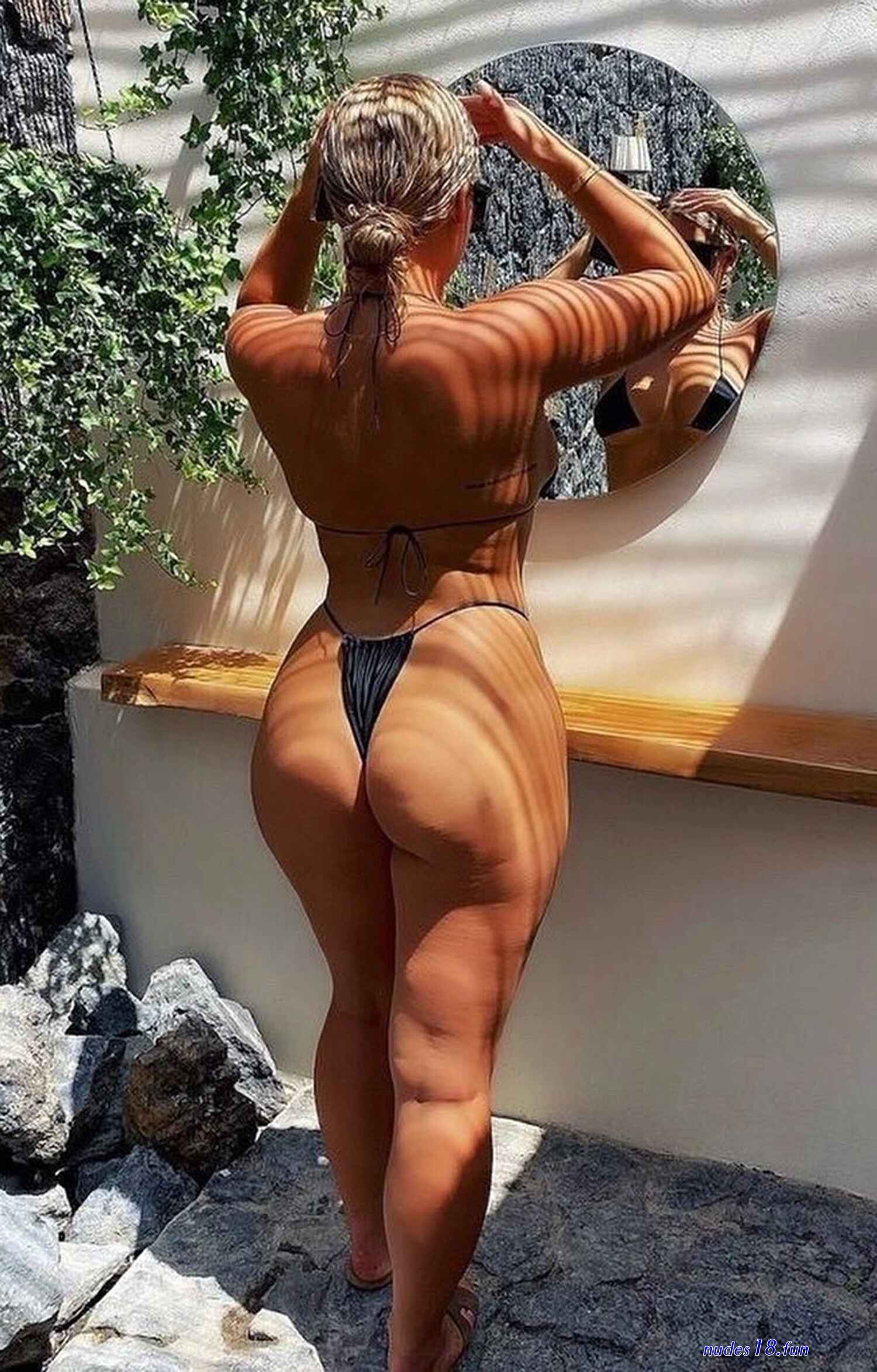 sophie hall selfies porn ass twerk