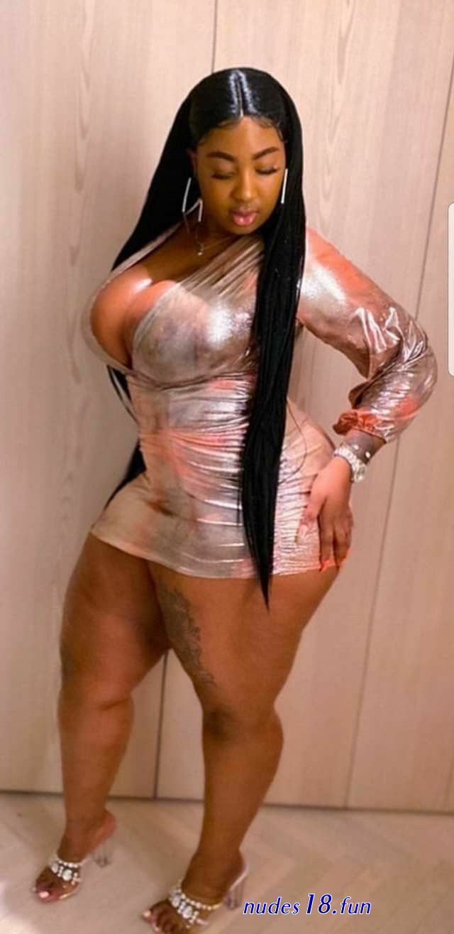 nude black women with thick thigh