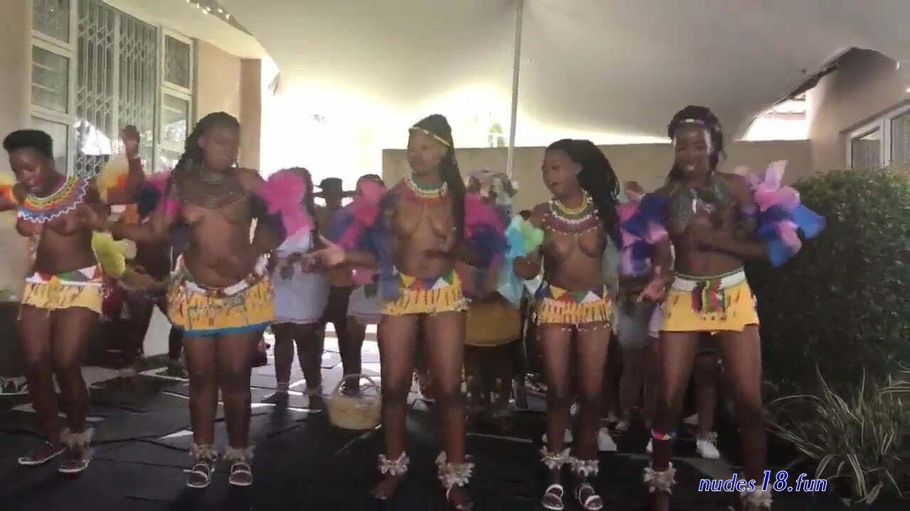 naked boobs ebony zulu