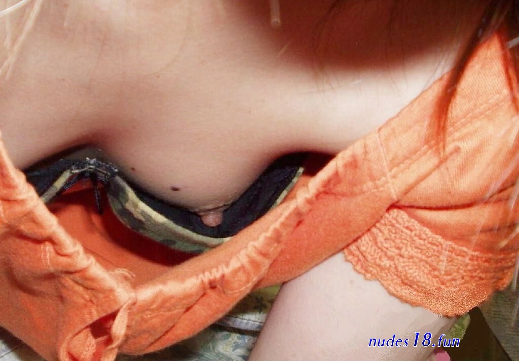 celeb no bra down blouse.com