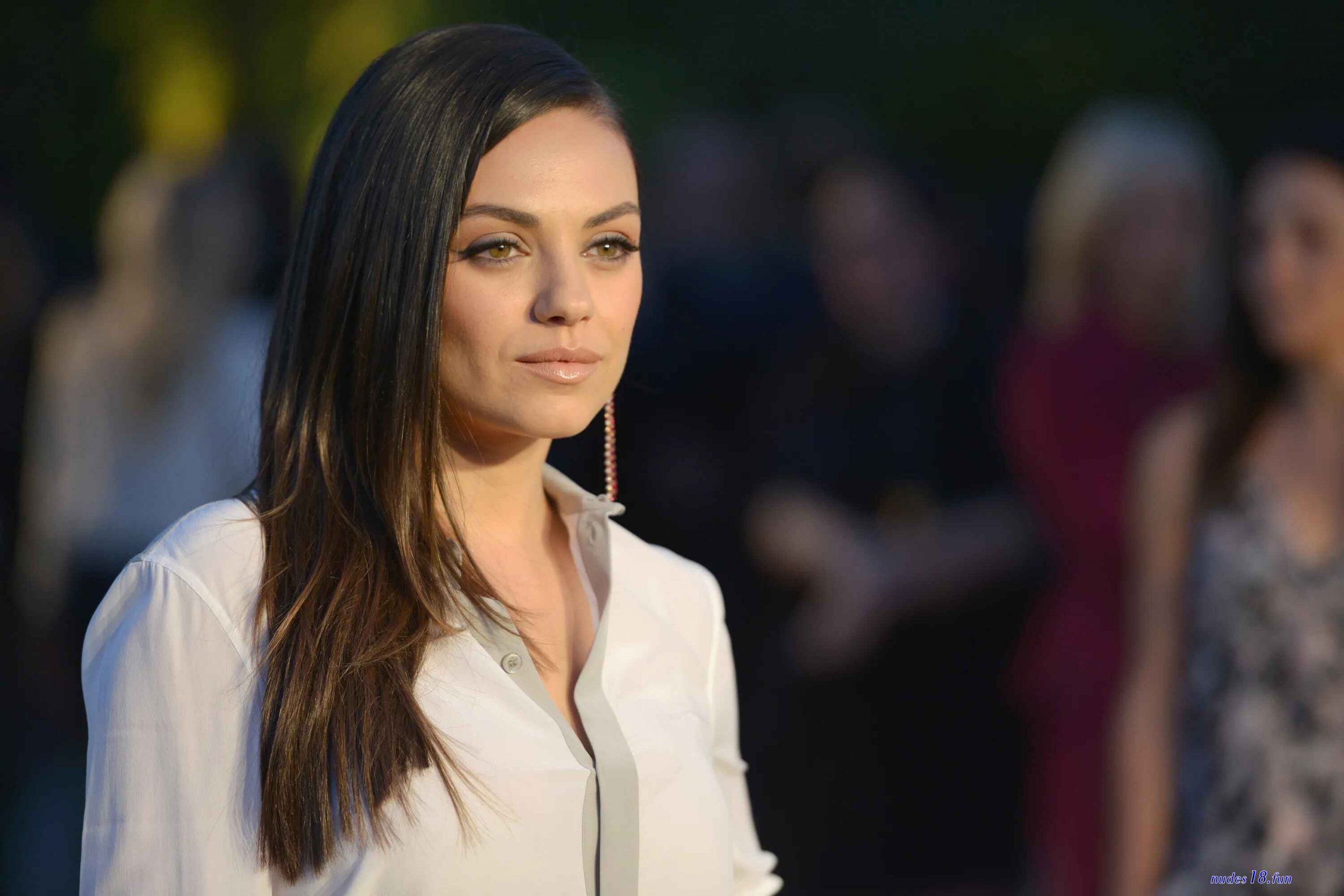 mila kunis blowjob