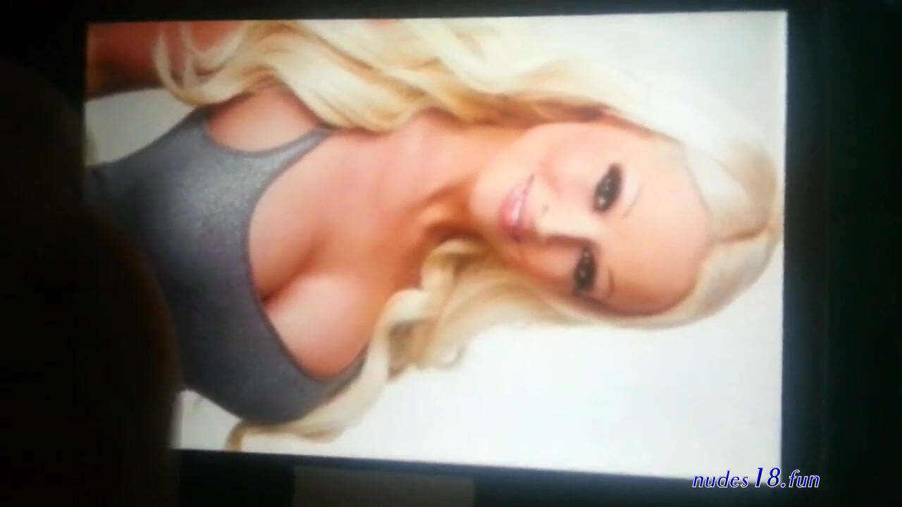 free pics daniela katzenberger tits