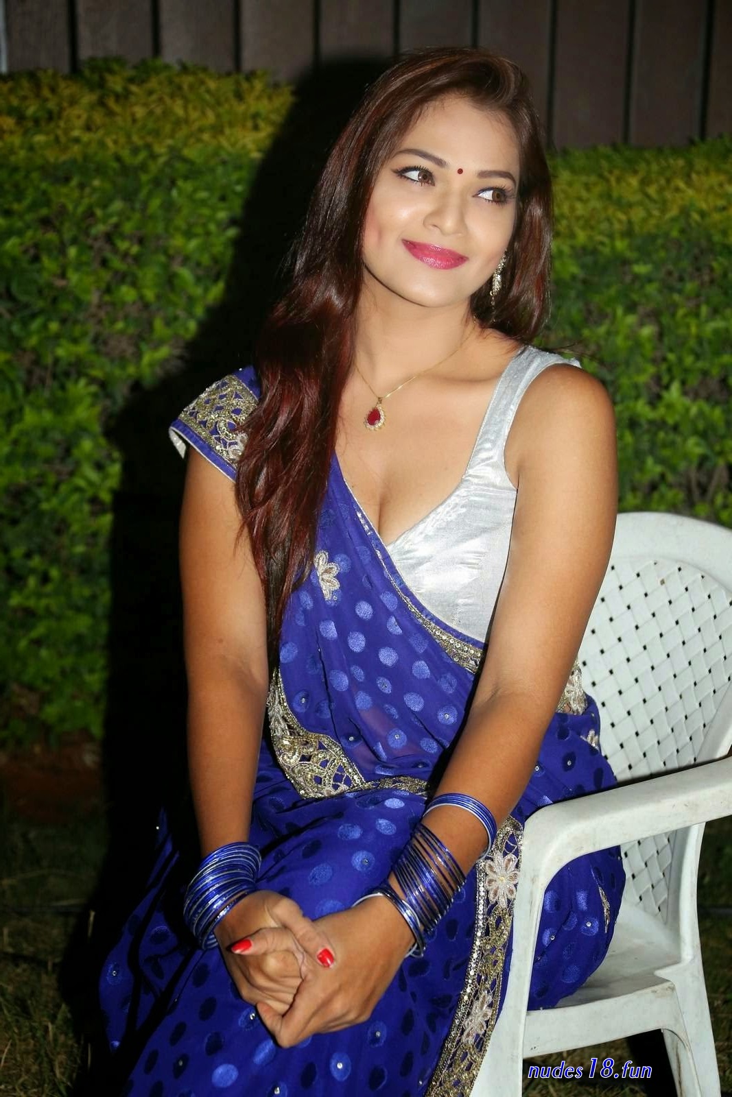 bhabhi ke blouse photo