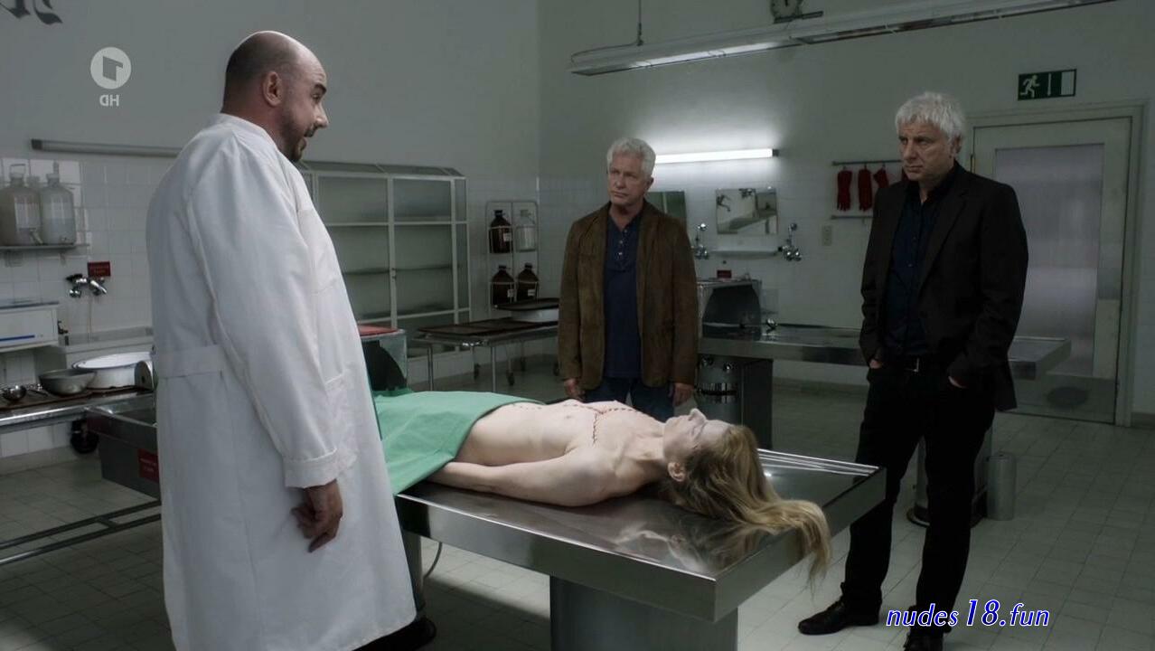 full frontal morgue scenes