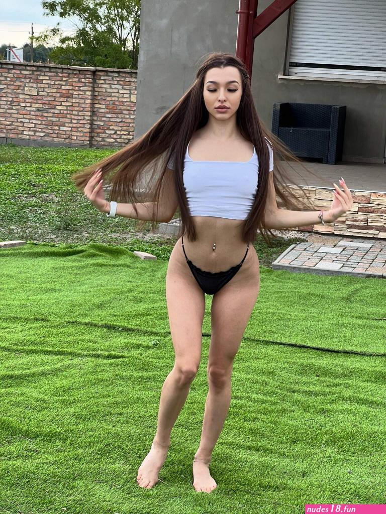 barbiehumpxxx.jpg