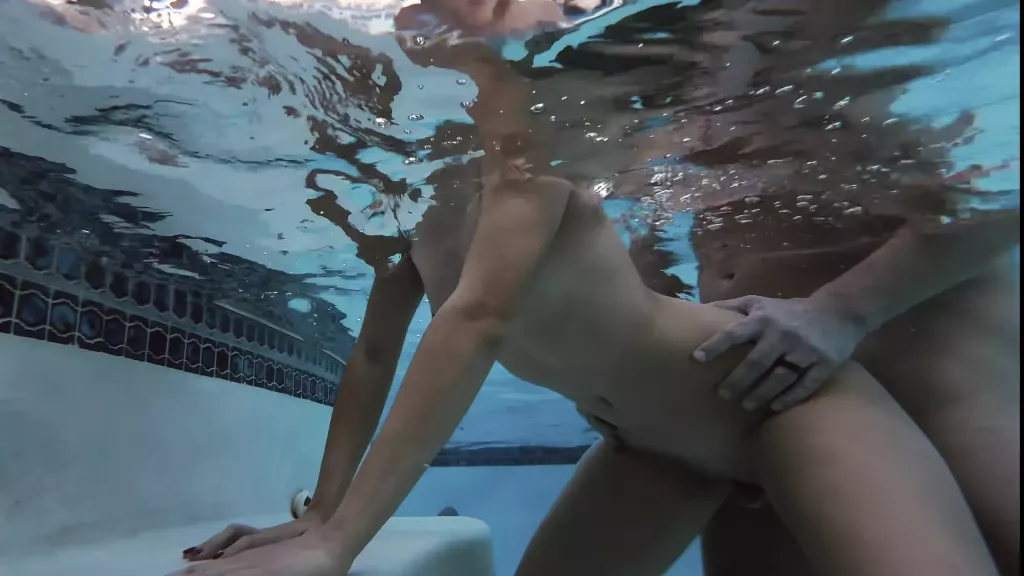 scuba-stephanie-nude.webp