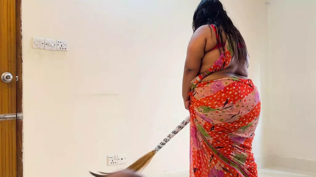 shaikha-mara-naked.webp