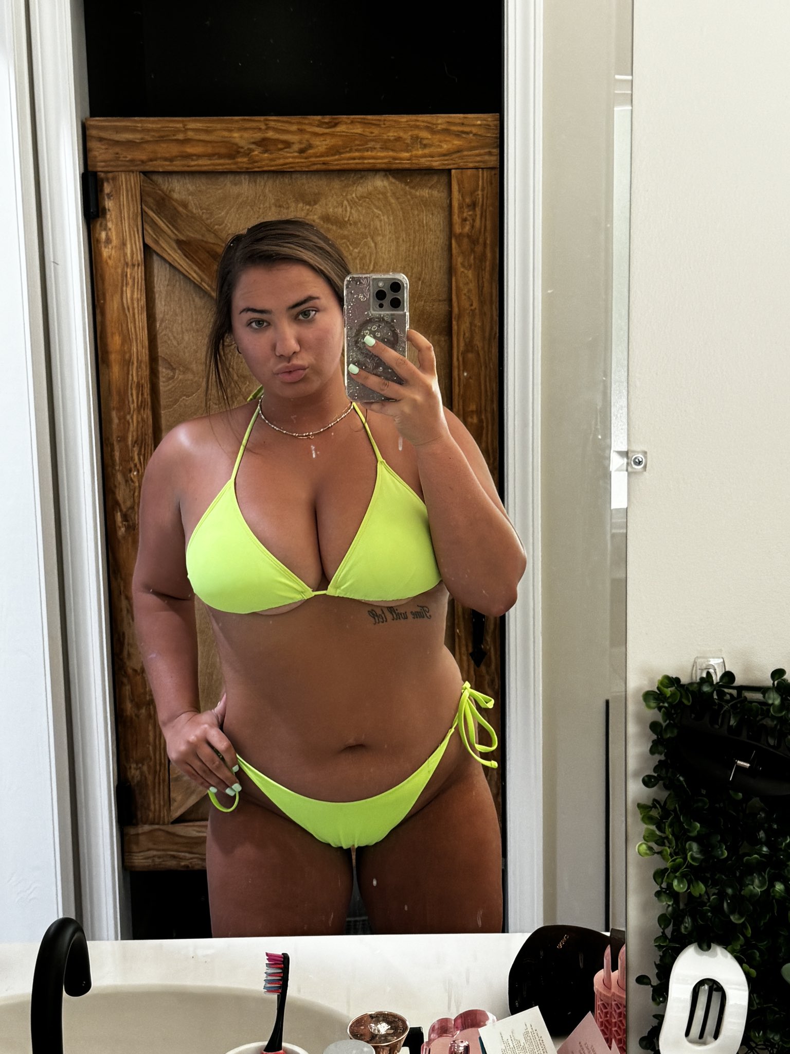 Brittney Todd Brittne92888594 X