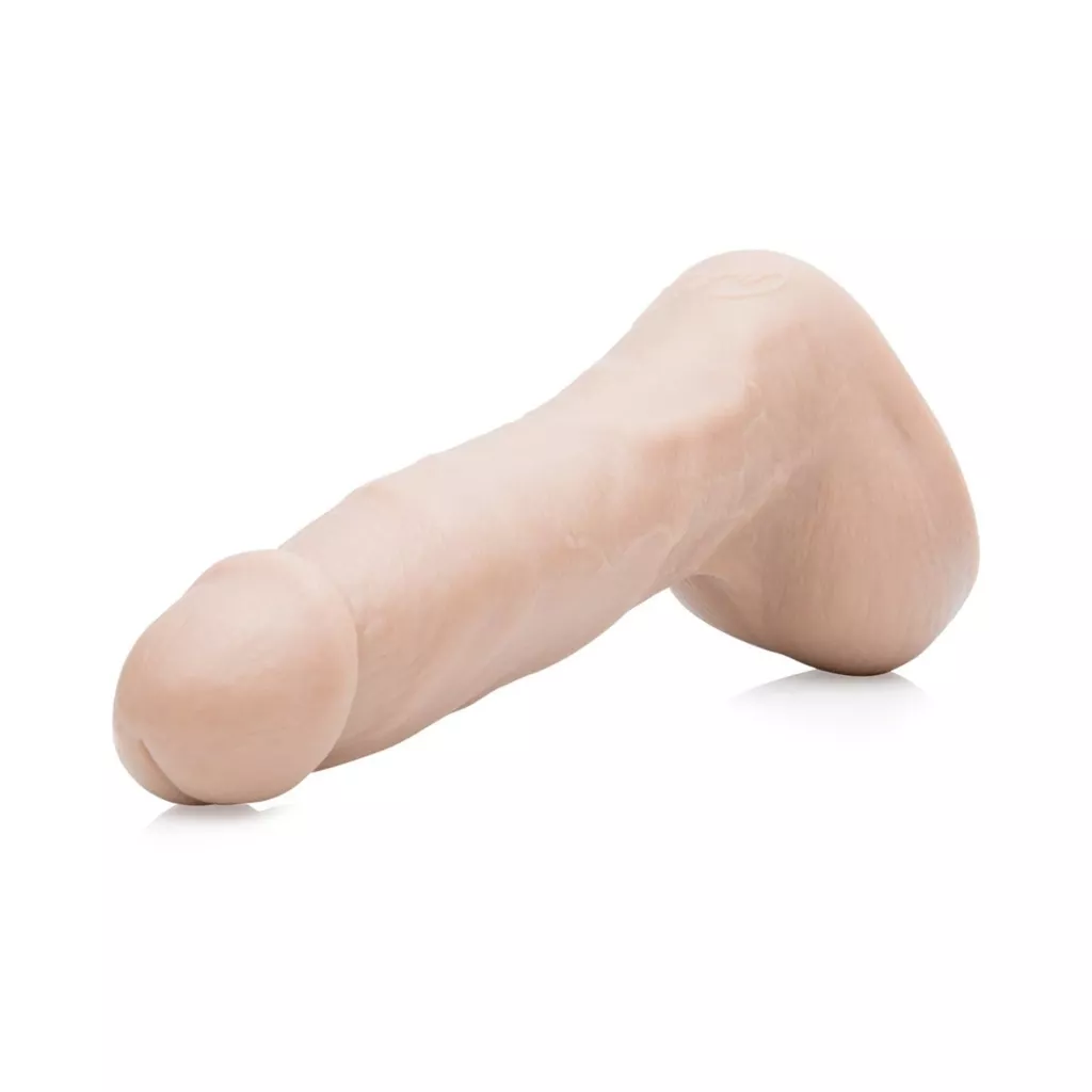 austinwhite-dildo.webp