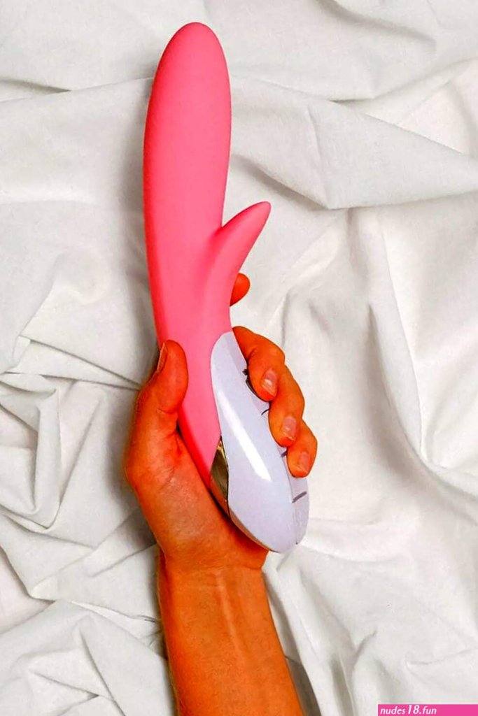 masturbatef.jpg